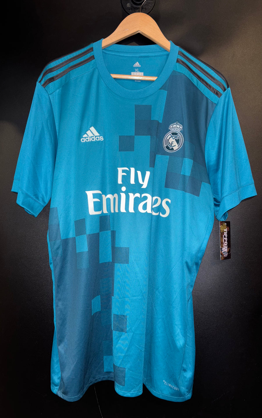 REAL MADRID RONALDO 2017-2018 ORIGINAL JERSEY SIZE XL