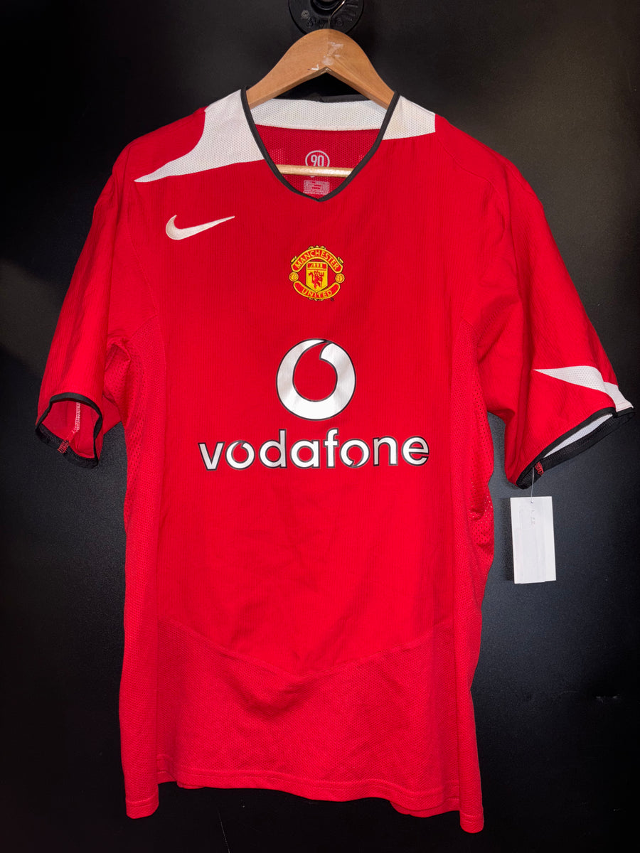 MANCHESTER UNITED RONALDO 2004-2005 ORIGINAL JERSEY Size L