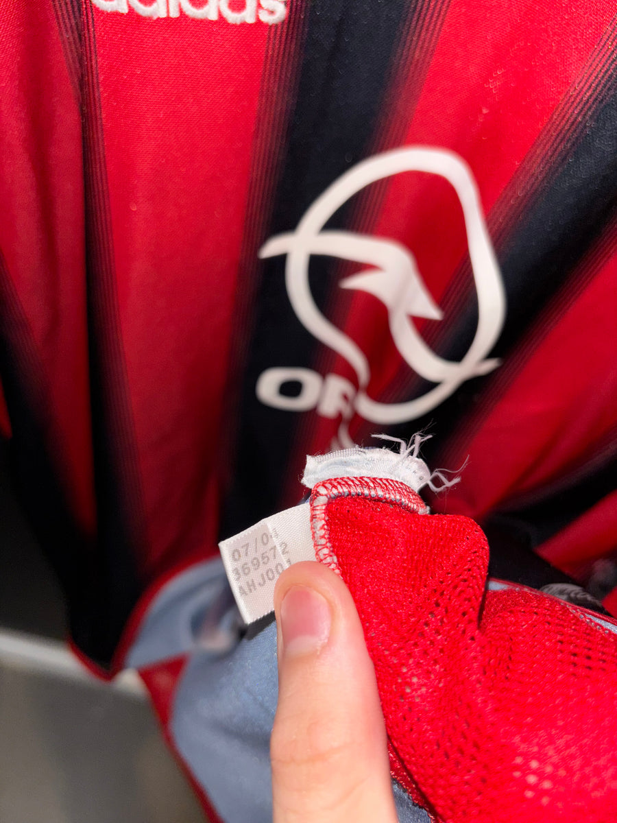 AC MILAN KAKA 2004-2005 ORIGINAL JERSEY Size XL