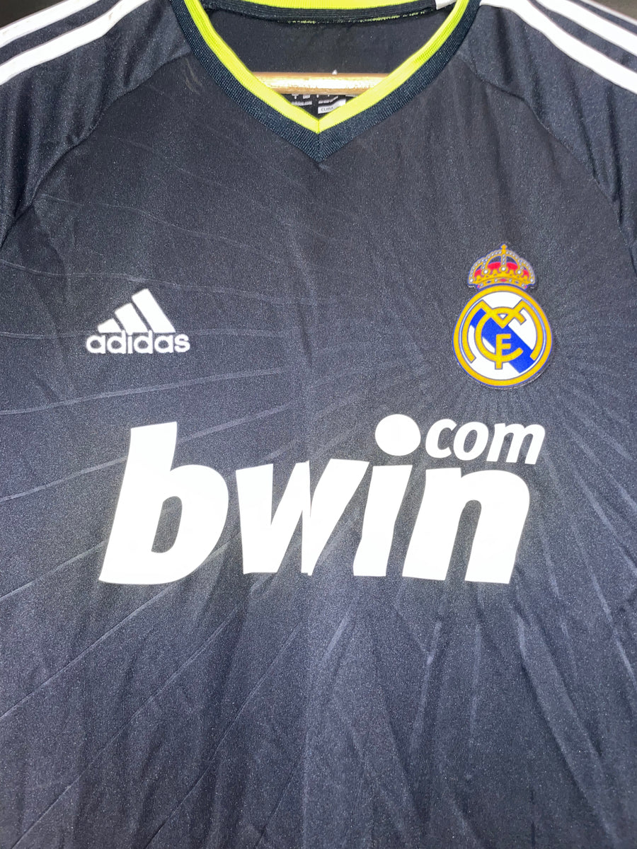 REAL MADRID OZIL 2010-2011 ORIGINAL JERSEY Size S