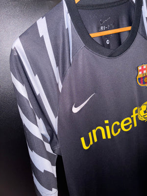 BARCELONA VALDES 2010-2011 ORIGINAL GOALKEEPER JERSEY Size M