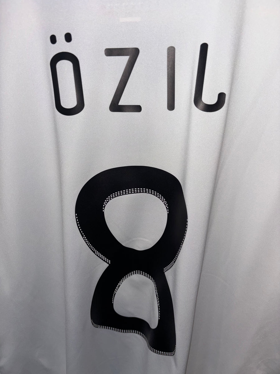 GERMANY OZIL 2010-2011 ORIGINAL JERSEY Size XL