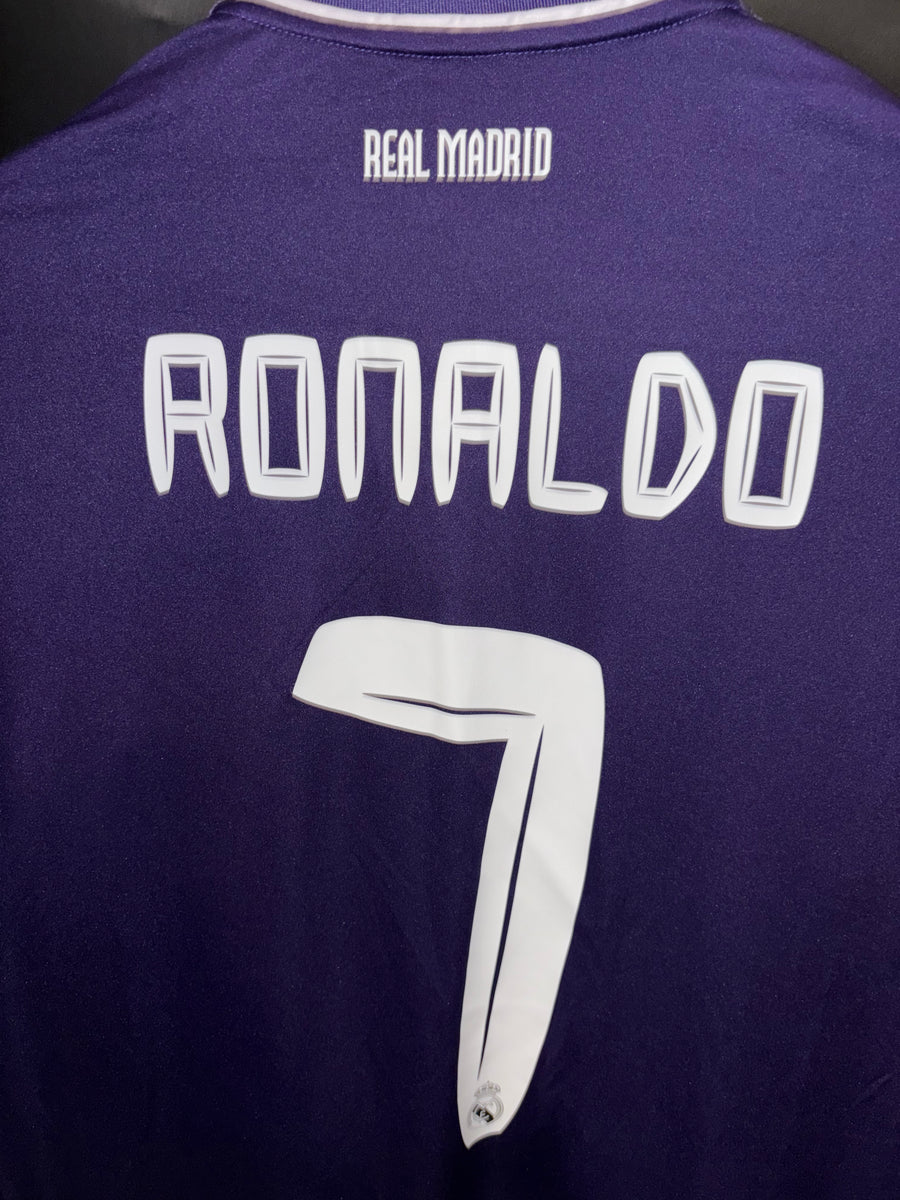 REAL MADRID RONALDO 2010-2011 ORIGINAL JERSEY Size L