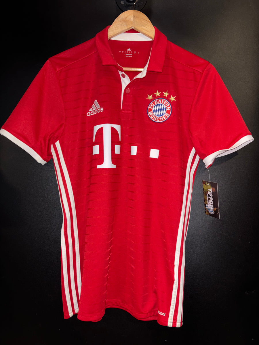 BAYERN MUNICH LAHM 2016-2017 ORIGINAL JERSEY Size S