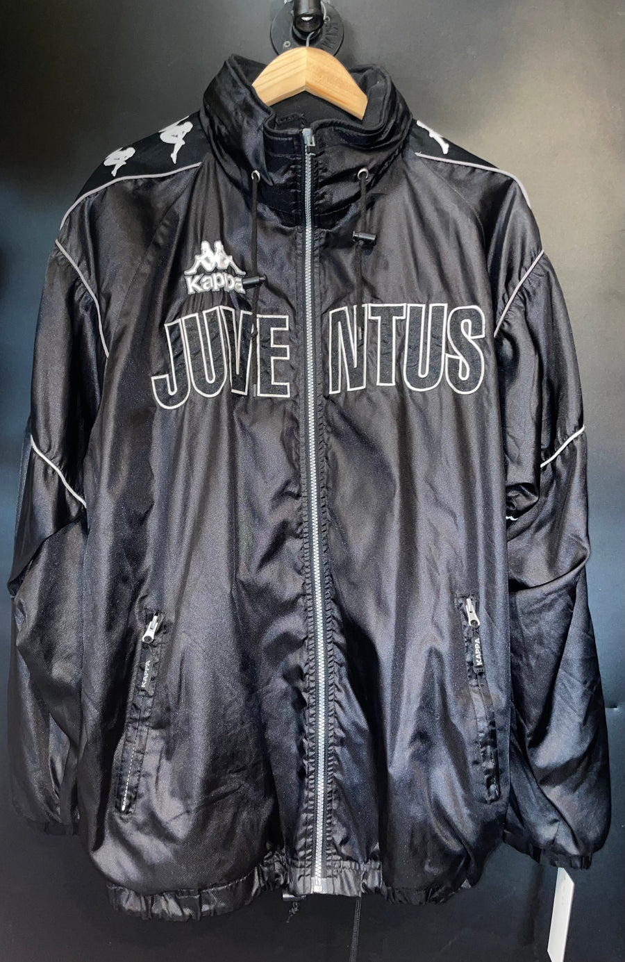 JUVENTUS 1996-1997 ORIGINAL JACKET Size XL