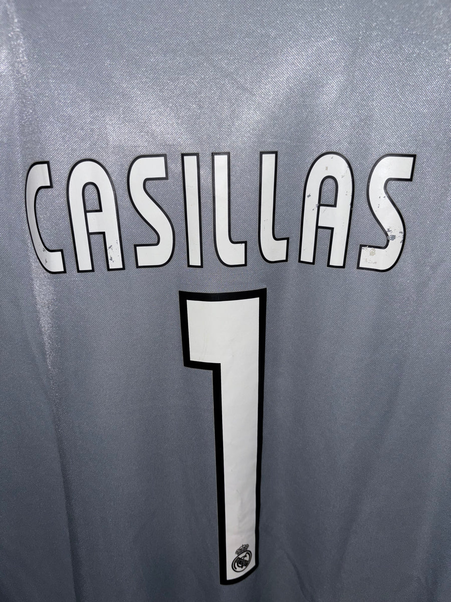 REAL MADRID CASILLAS 2004-2005 ORIGINAL JERSEY Size M