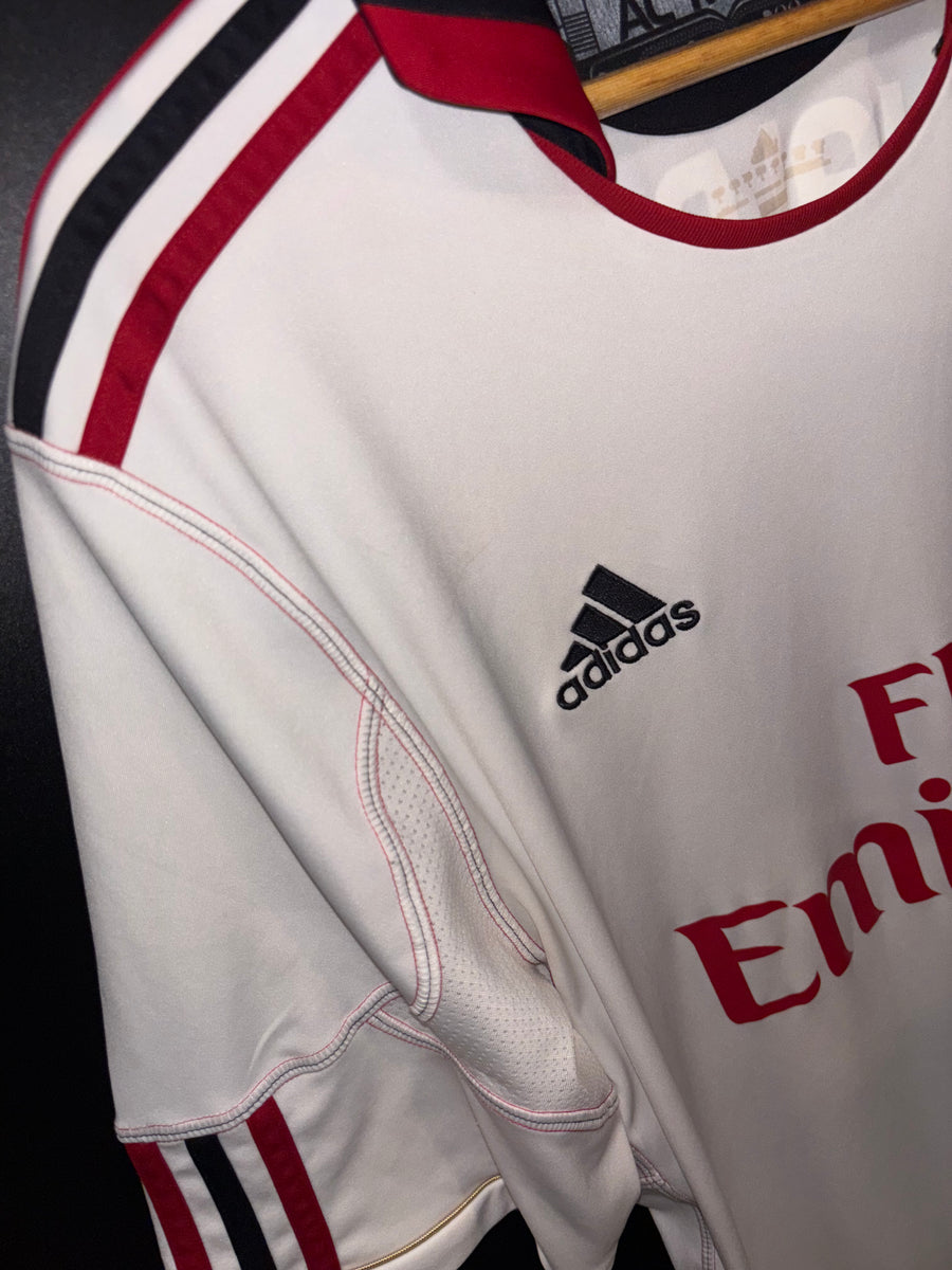 AC MILAN RONALDINHO 2010-2011 ORIGINAL JERSEY Size L